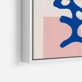 Obraz w ramie 50x50 - Migotliwe Nastroje - abstrakcyjna niebieska forma, dziwne kształty - rama biała