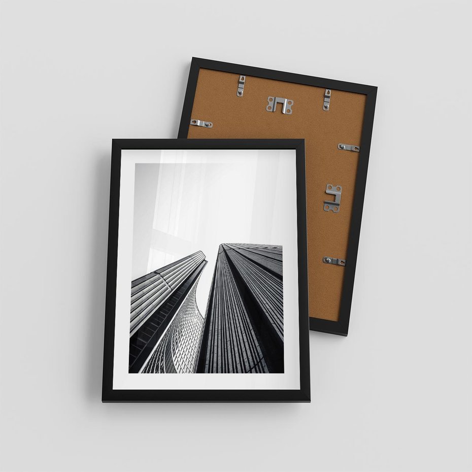 Plakat w ramie 30x40 - Monochromatyczna Wizja - architektura, wysoki wieżowiec - rama czarna