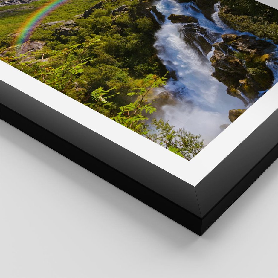 Plakat w ramie 40x50 - Tęczowe góry - harmonia kolorów - tęcza, góry - rama czarna