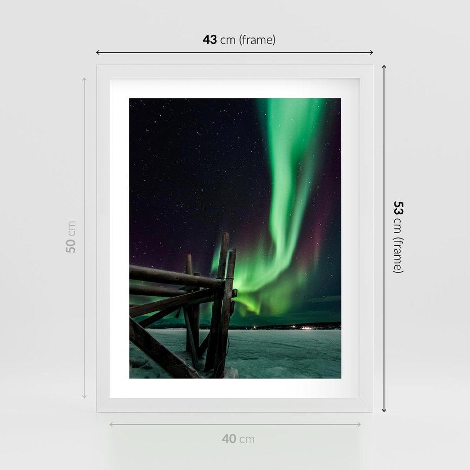 Plakat w ramie 40x50 - Zorza polarna w tajemniczej nocnej przestrzeni - zorza, polarna - rama biała