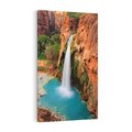 Obraz na płótnie 50x70 - Wodospad wśród majestatycznych gór - wodospad, górski