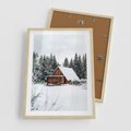 Plakat w ramie 50x70 - Ujęcie zimy w Górach - domek w górach w zimie, śnieg - rama drewno