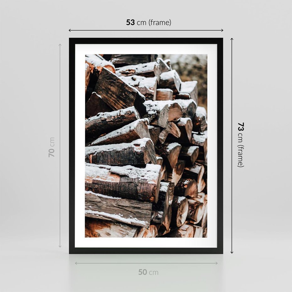 Plakat w ramie 50x70 - Zimowa Drewniana Idylla - drewno, kłody - rama czarna