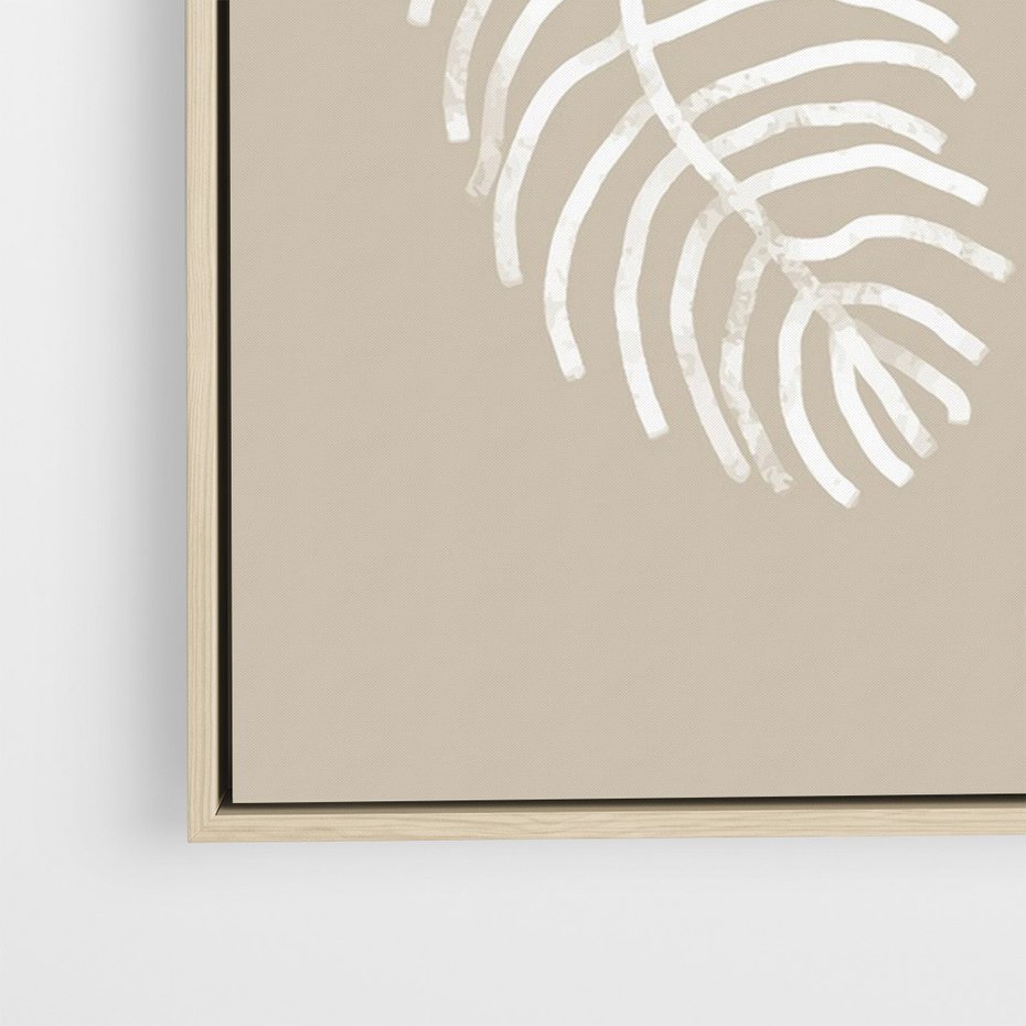 Obraz w ramie 80x120 - Spleciona Harmonia - sztuka nowoczesna, białe i czarne pióro - rama drewno