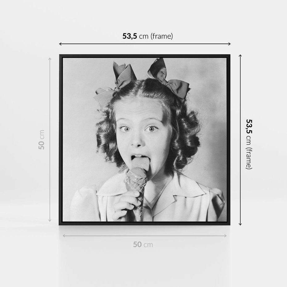 Obraz w ramie 50x50 - Pyszny Deser - retro zdjęcie, czarno białe - rama czarna