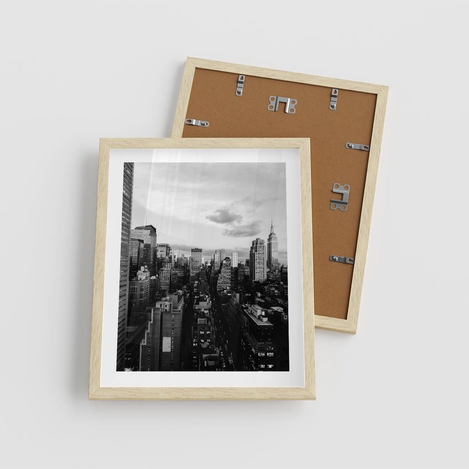 Plakat w ramie 40x50 - Wibracje Miejskiego Życia - miasto, wieżowce - rama drewno