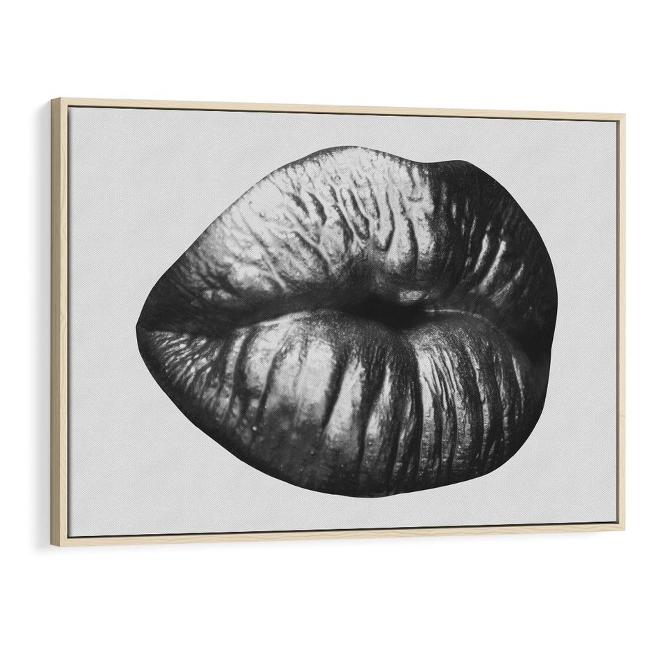 Obraz w ramie 100x70 - Srebrna Moc Wyrazu - srebrne usta, zbliżenie - rama drewno