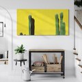 Obraz na płótnie 100x50 - Refleksje w roślinnym odbiciu - zielone kaktusy na tle żółtej ściany, soczyste kolory