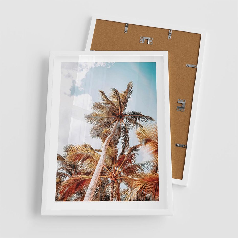 Plakat w ramie 50x70 - Plażowa Idylla z Palmami - palmy, rajska plaża - rama biała