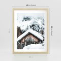 Plakat w ramie 40x50 - Domek w Górach w Białym Odcieniu - zima, domek w górach - rama drewno