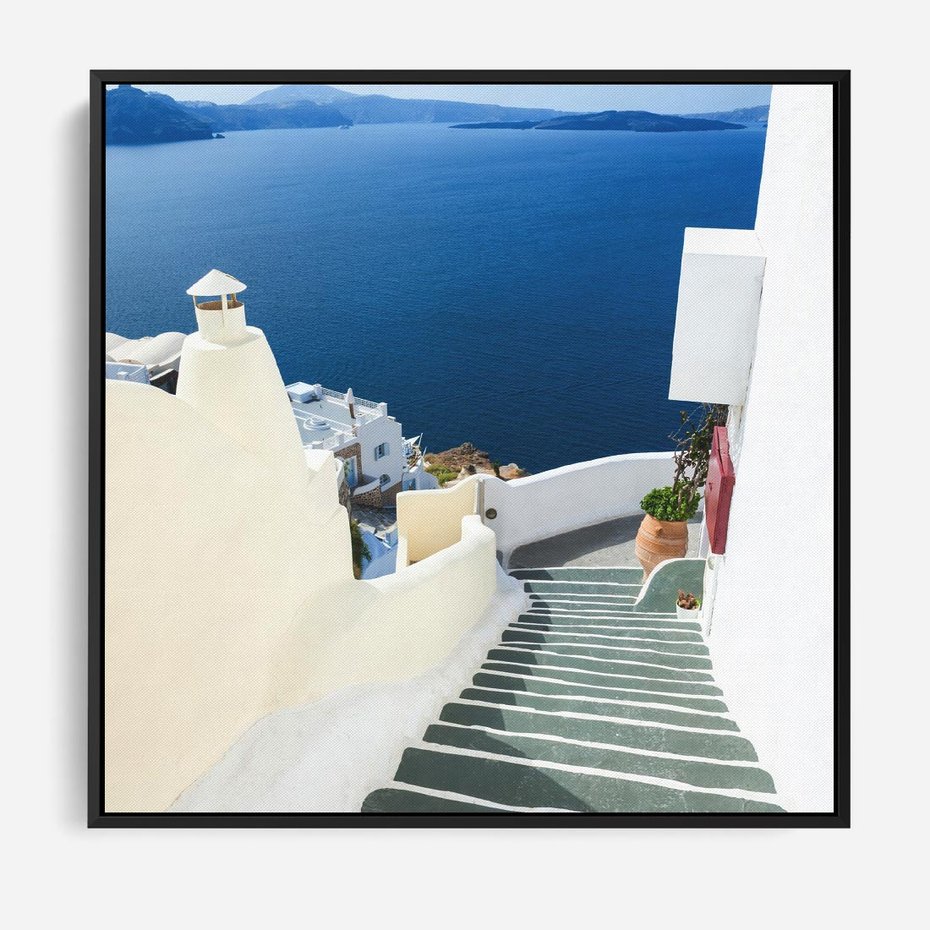 Obraz w ramie 50x50 - Malowniczy urok wyspy - Santorini, schodki - rama czarna
