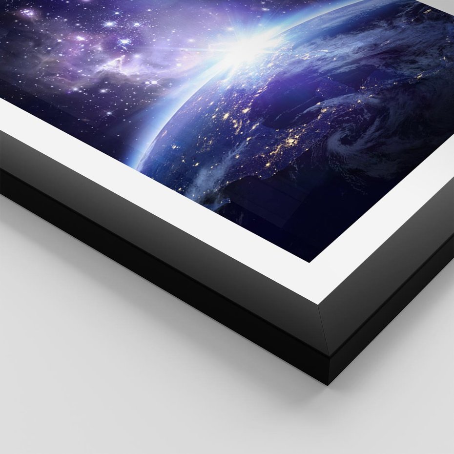 Plakat w ramie 40x50 - Podróż w kosmiczną przestrzeń - kosmos, ziemia - rama czarna