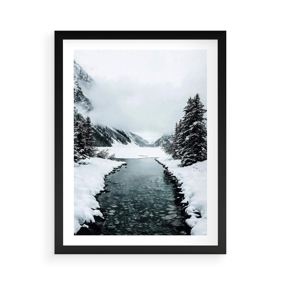 Plakat w ramie 50x70 - Zimowa Przyroda: Rzeka, Góry i Śnieg - zima, rzeka - rama czarna