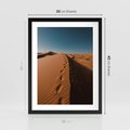 Plakat w ramie 30x40 - Piasek pustyni w ogniu - pustynia, piasek - rama czarna