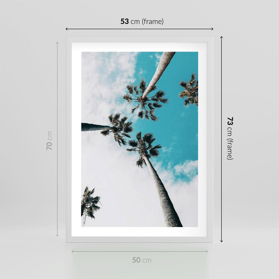Plakat w ramie 50x70 - Palmy w Gorącym Niebie - palmy, ujęcie z dołu - rama biała