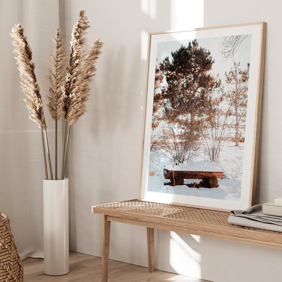 Plakat w ramie 50x70 - Ławka Pod Śniegiem - zimowy pejzaż, ławka pod śniegiem - rama drewno