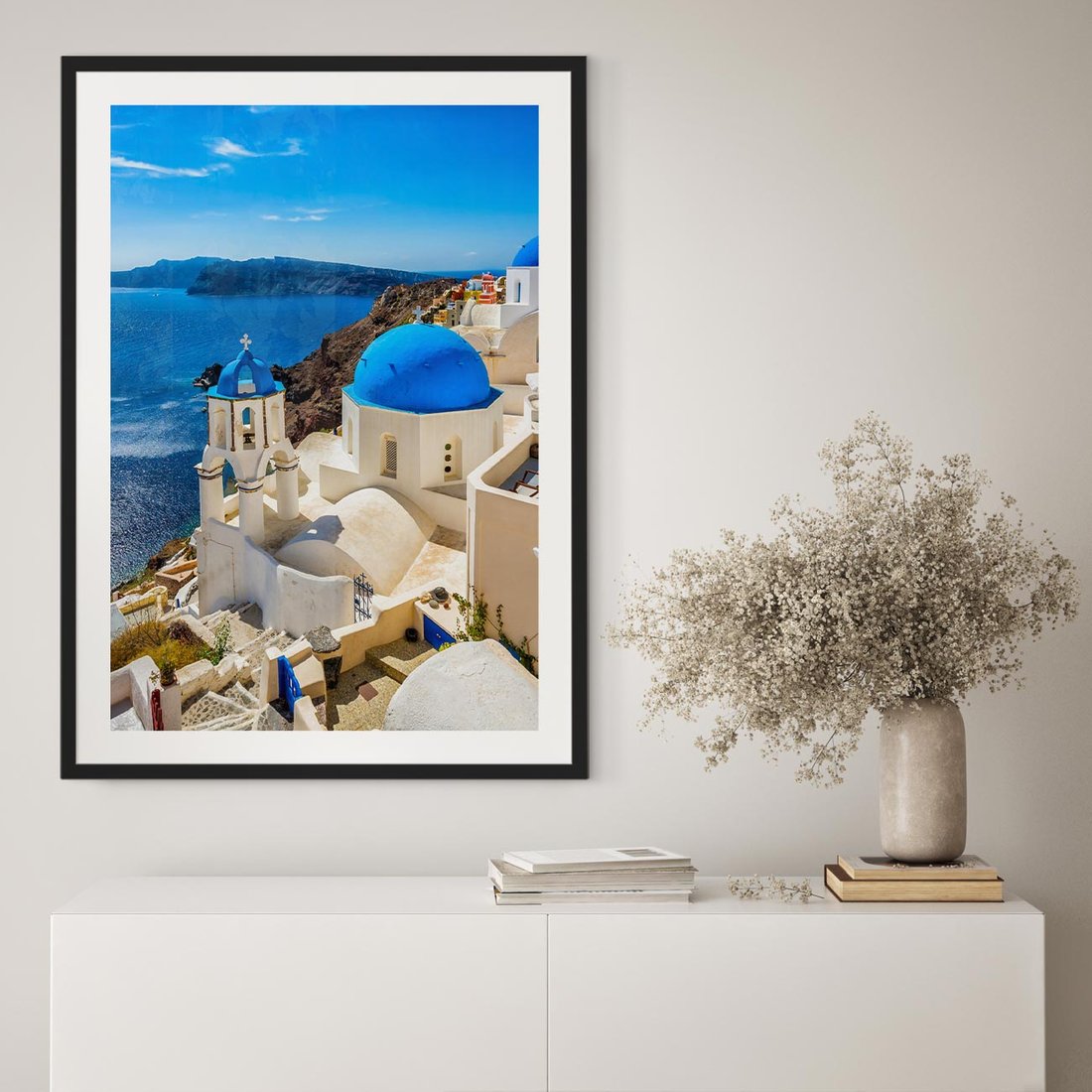 Plakat w ramie 30x40 - Urokliwy widok na Santorini - Santorini, widok - rama czarna