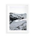 Plakat w ramie 50x70 - Biały Zimowy Pejzaż - góry w zimie, ośnieżone wysokie szczyty - rama biała