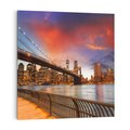 Obraz na płótnie 30x30 - Magia zachodu słońca nad mostem - zachód, słońca