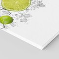 Obraz na płótnie 50x70 - Rześkość i smak - limonki, lód
