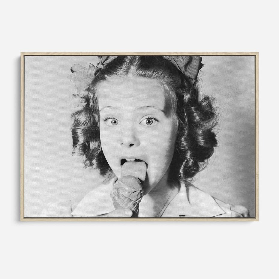 Obraz w ramie 100x70 - Pyszny Deser - retro zdjęcie, czarno białe - rama drewno