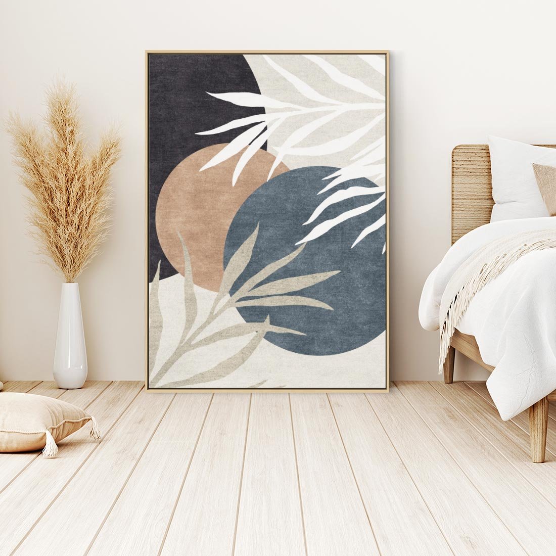 Obraz w ramie 80x120 - Symfonia skradzionych chwil - cienie liści palmy, beżowe tłó - rama drewno