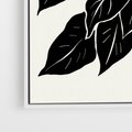 Obraz w ramie 80x120 - Ruchome szkicowe odbicia - czarno biała grafika, roślinność - rama biała