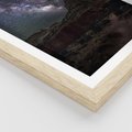 Plakat w ramie 30x40 - Gwiaździsta Noc na Pustyni - noc na pustyni, gwiździste niebo - rama drewno