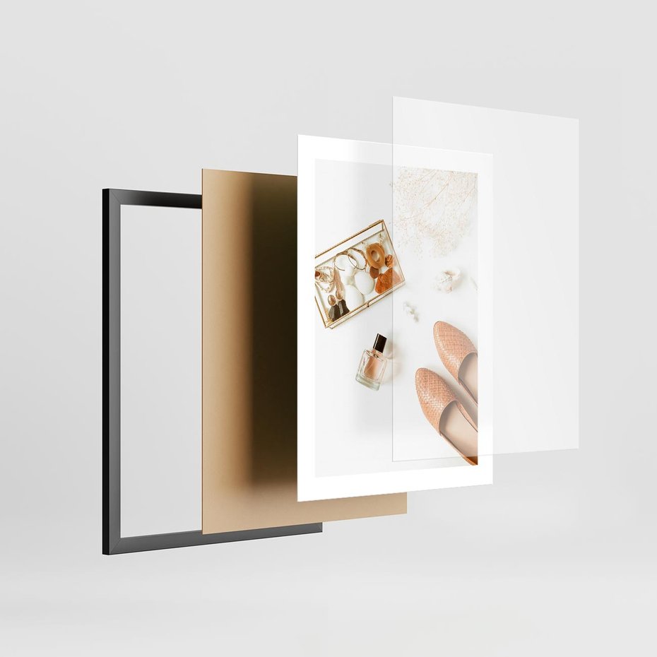 Plakat w ramie 30x40 - Elegancja w Szafie - modowa fotografia, buty - rama czarna