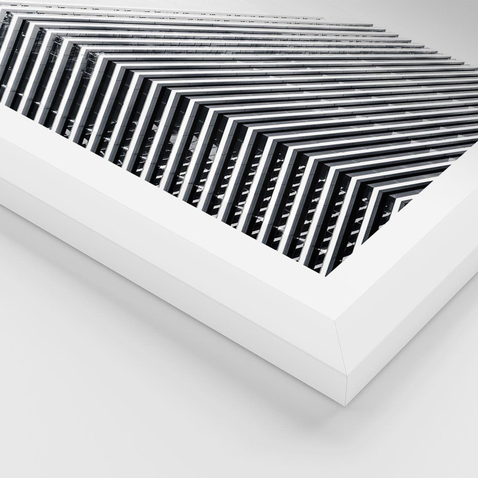 Plakat w ramie 50x70 - Wzorce Wysokości - architektura, wysoki wieżowiec - rama biała