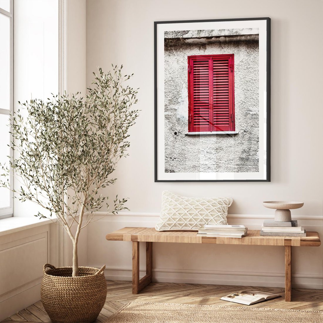 Plakat w ramie 40x50 - Okno z Czerwonymi Okiennicami - stare okno, kamienica - rama czarna