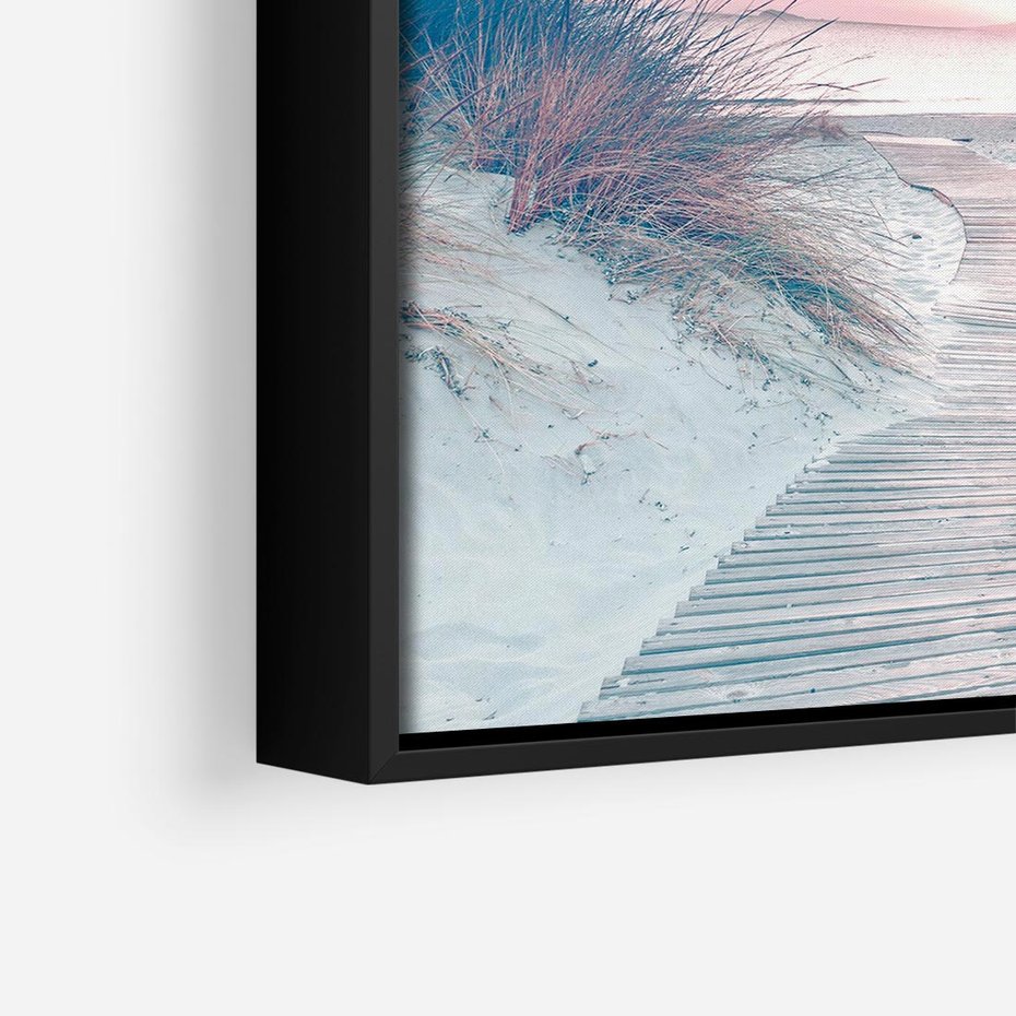 Obraz w ramie 50x50 - Magia Zachodu Słońca - fotografia, stonowane kolory - rama czarna