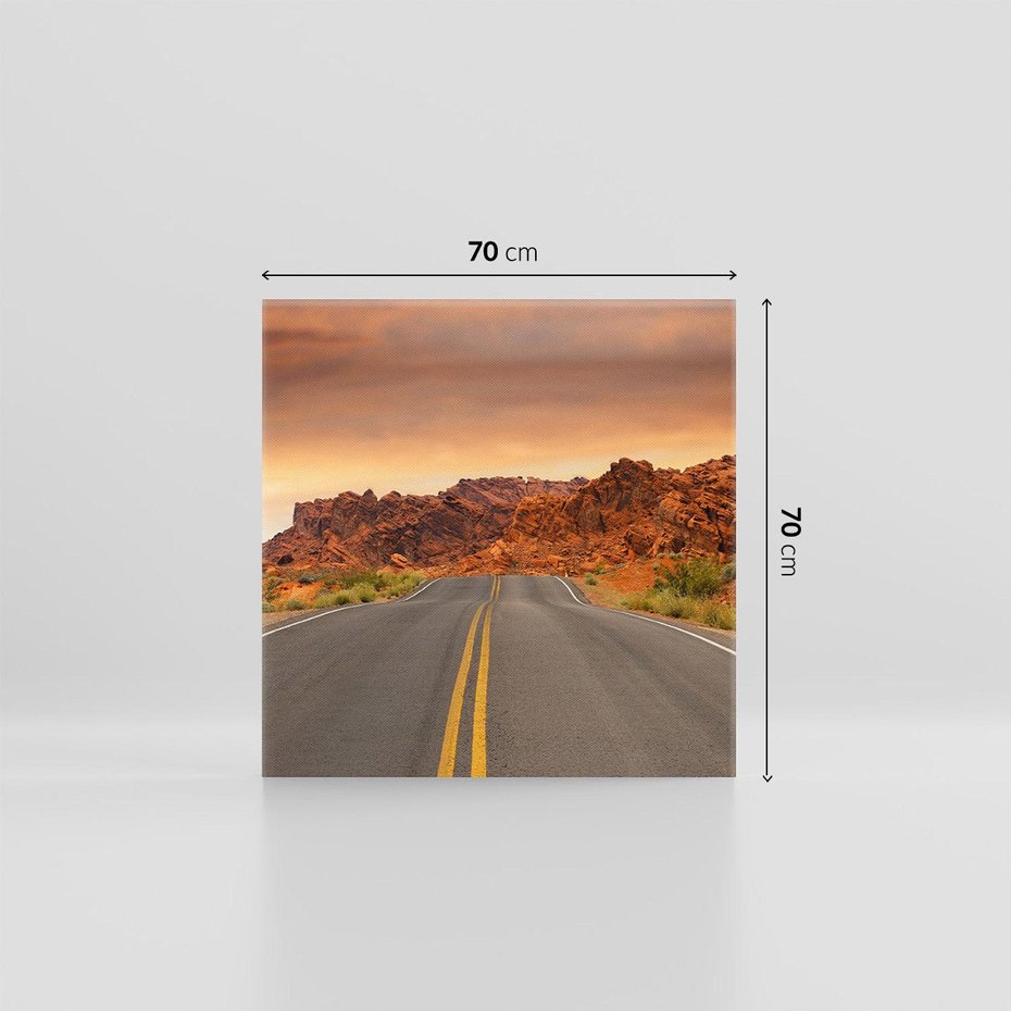 Obraz na płótnie 70x70 - Górska droga między skałami - droga, góry