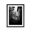 Plakat w ramie 30x40 - Ukryta Uliczka - czarno białe zdjęcie, schody - rama czarna