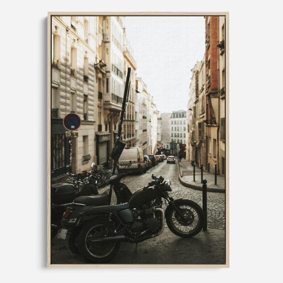 Obraz w ramie 70x100 - Ducha Przygody - motor, uliczka - rama drewno