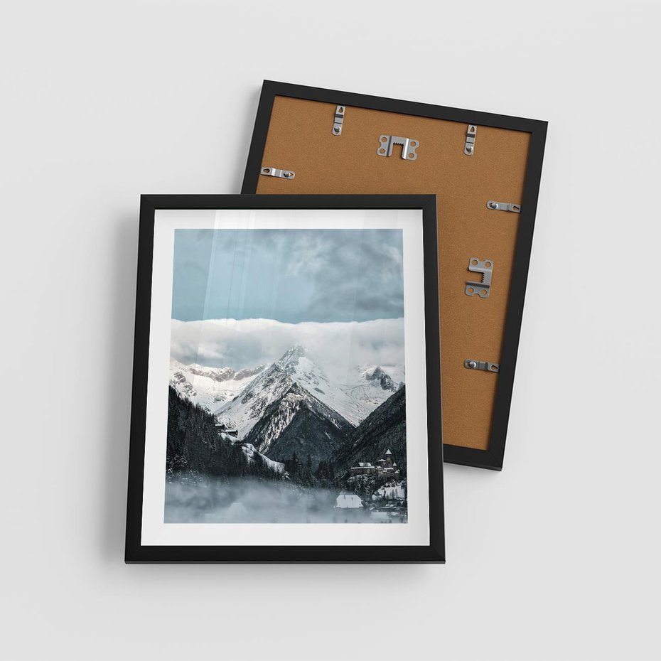 Plakat w ramie 40x50 - Magia Zimy w Górach - góry, śnieg - rama czarna