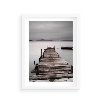 Plakat w ramie 50x70 - Spokój nad Jeziorem - pomost, jezioro - rama biała