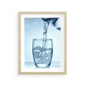 Plakat w ramie 30x40 - Chłodząca szklanka wody - szklanka, wody - rama drewno