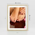Plakat w ramie 40x50 - Manicure i Pedicure - manicure, pedicure - rama drewno