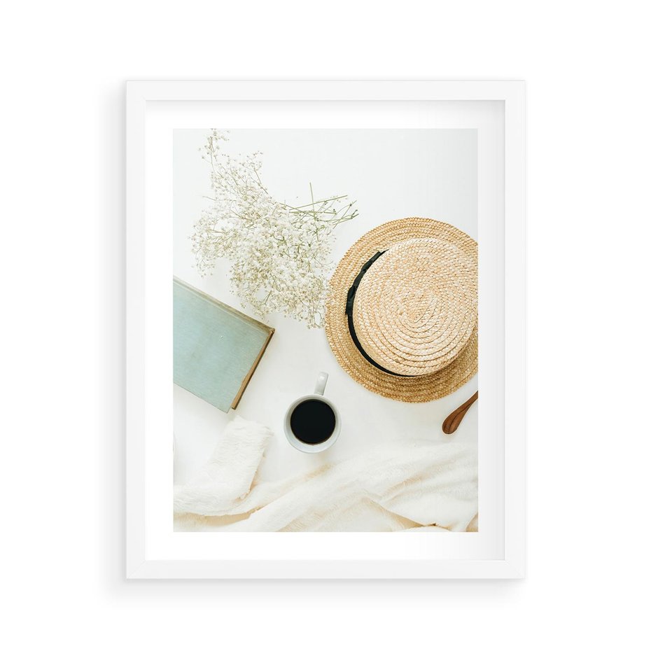 Plakat w ramie 40x50 - Boho Urok - kompozycja boho, slomkowy kapelusz - rama biała