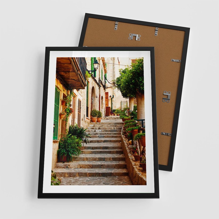 Plakat w ramie 50x70 - Uroczysta perspektywa uliczki - uliczka, perspektywa - rama czarna