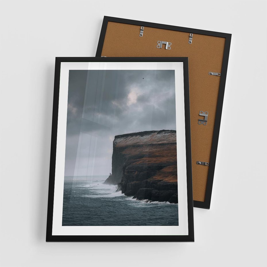 Plakat w ramie 50x70 - Przyroda w Majestacie - fiordy, klify - rama czarna