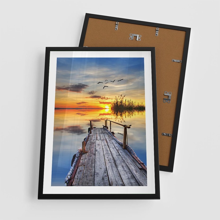 Plakat w ramie 50x70 - Zachód słońca na pomostach - zachód, słońca - rama czarna