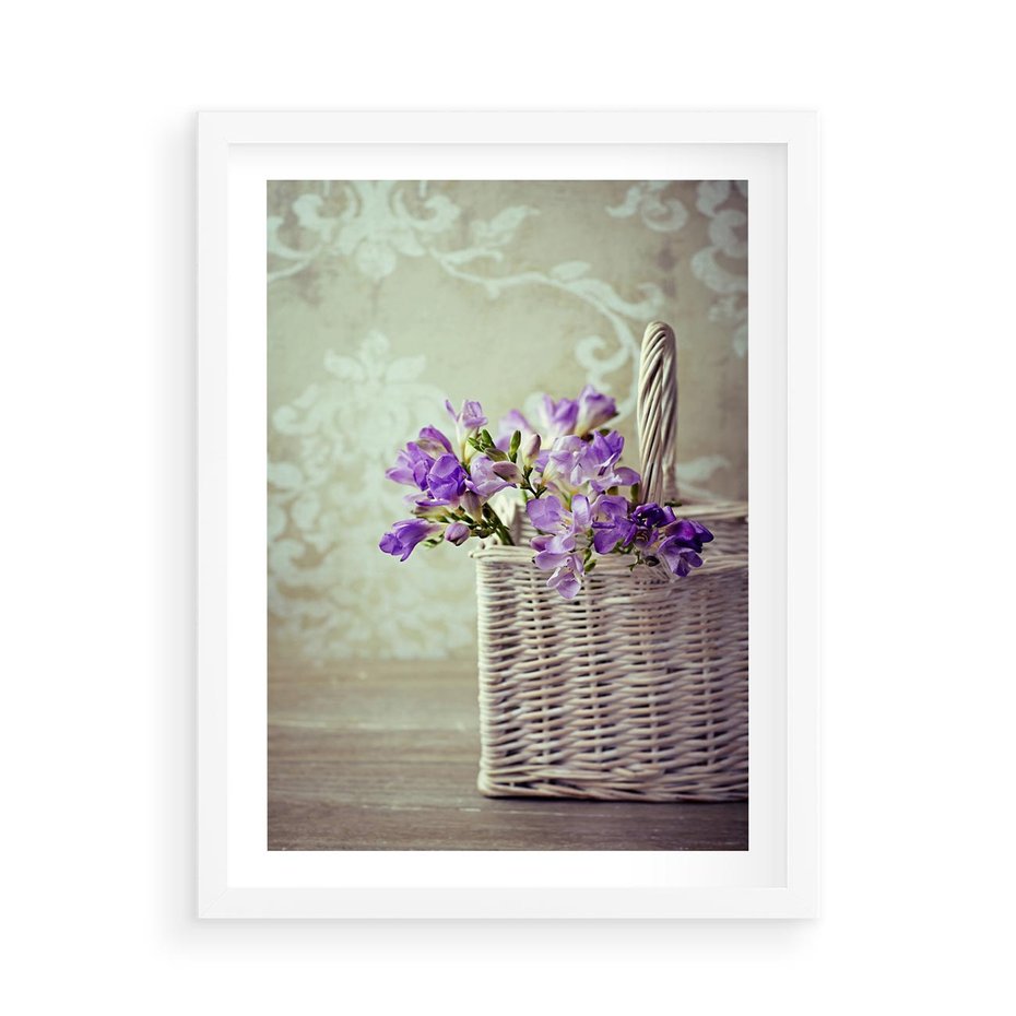 Plakat w ramie 50x70 - Kwiatowy koszyk - kwiaty, koszyk - rama biała