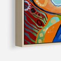 Obraz w ramie 80x120 - Kolorowe Wnętrza Kształtów - abstrakcyjny portret kobiety, twarz - rama drewno