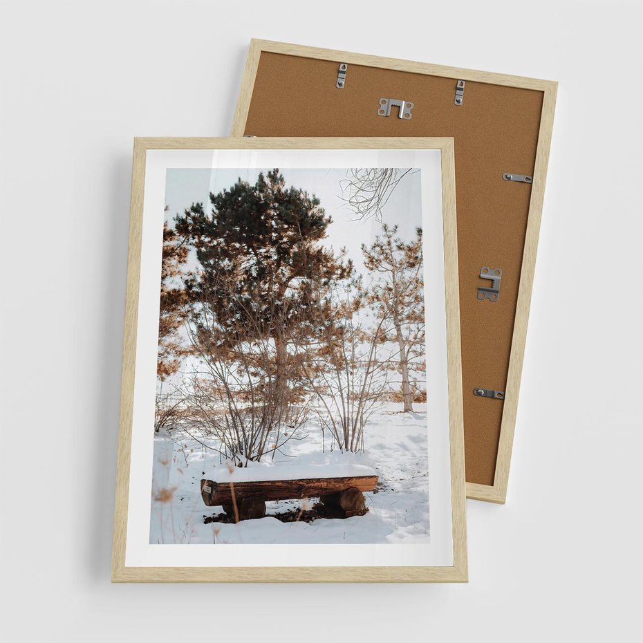 Plakat w ramie 50x70 - Ławka Pod Śniegiem - zimowy pejzaż, ławka pod śniegiem - rama drewno