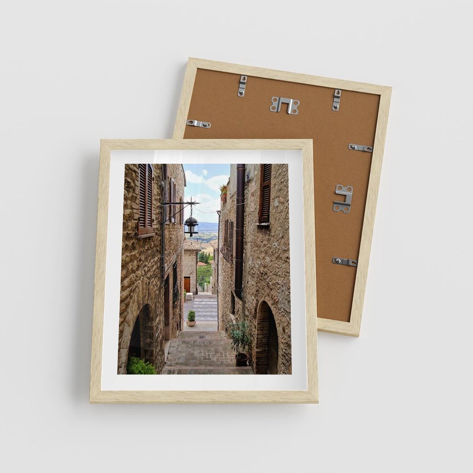 Plakat w ramie 40x50 - Perspektywa malowniczej uliczki - uliczka, perspektywa - rama drewno