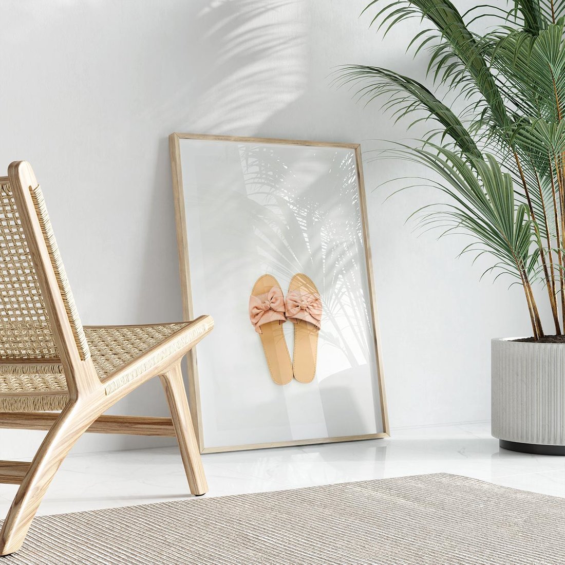 Plakat w ramie 30x40 - Minimalistyczna Moda: Klapki na Białym Tle - klapki, minimalizm - rama drewno