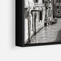 Obraz w ramie 50x50 - Zabłądzić w Wenecji - wenecja, kanały - rama czarna
