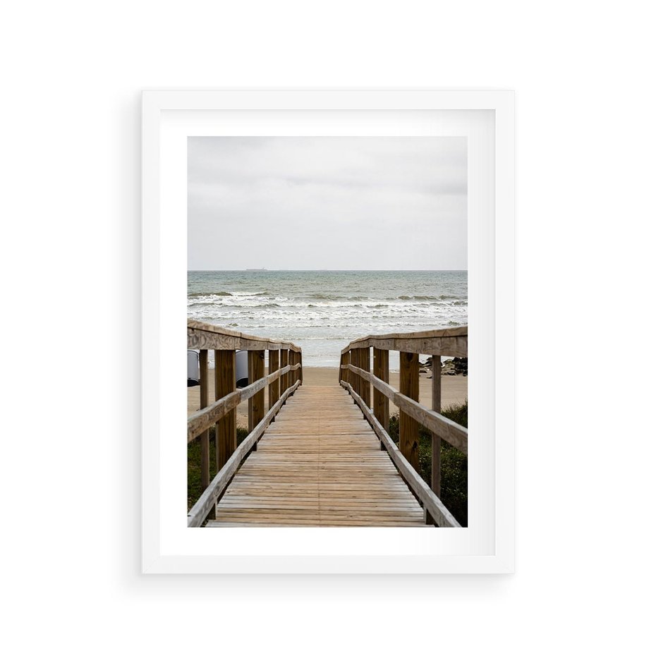 Plakat w ramie 30x40 - Morze i drewniany pomost - morze, pomost - rama biała